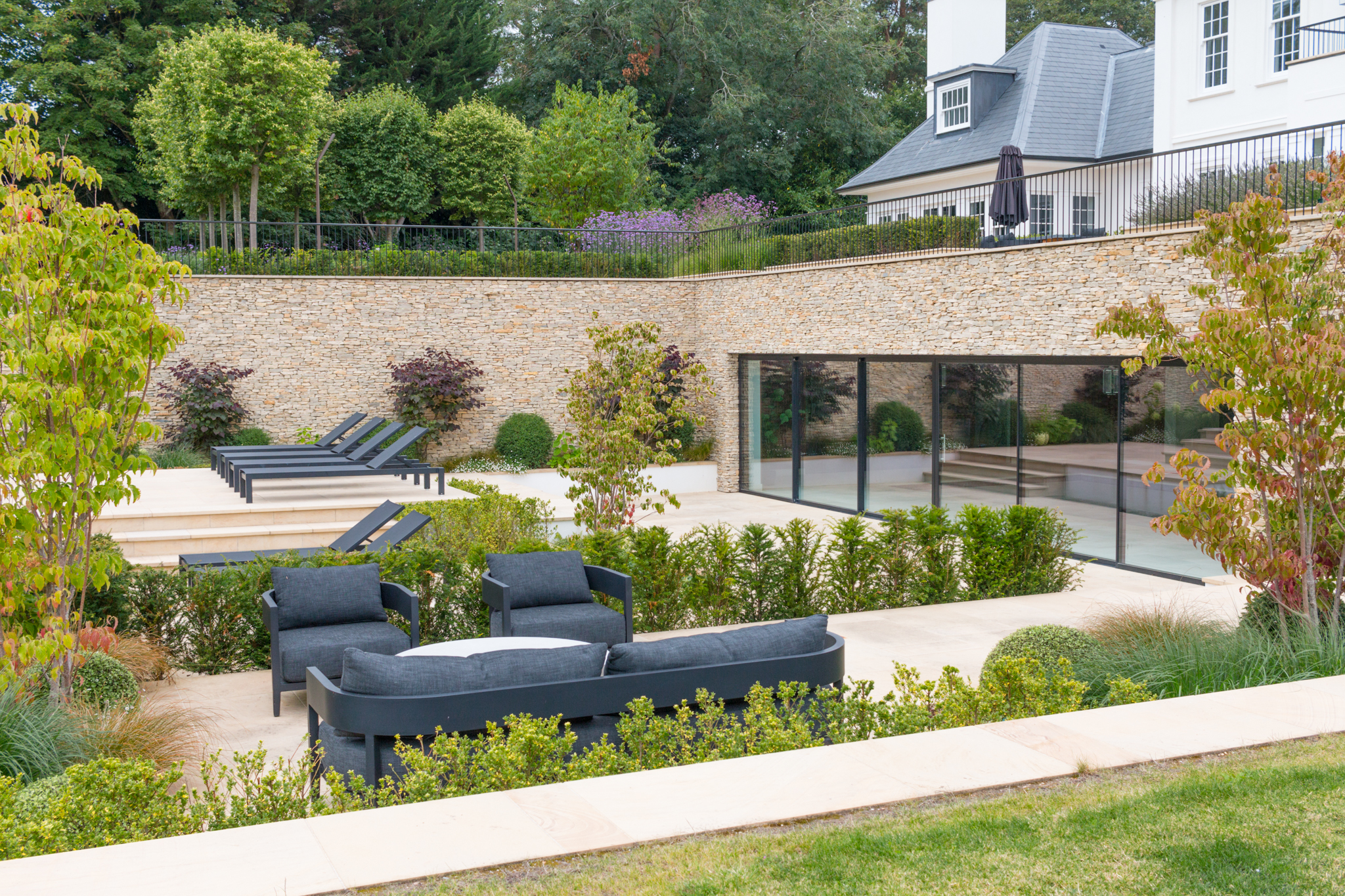 Garden designs on shoot - Shoot, image size:2048x1365